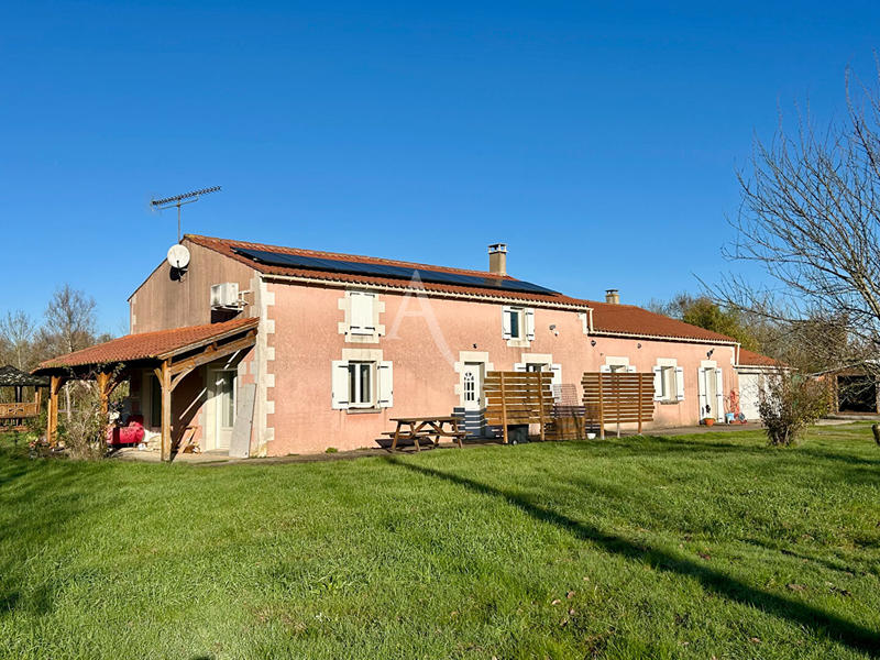 Maison - 176 m² - 6 pièces