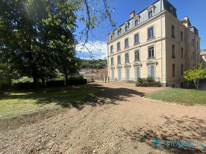 Appartement - 89 m² - 4 pièces