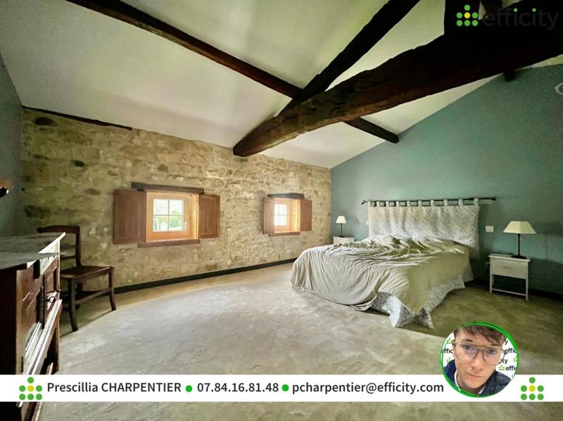 Maison - 205 m² - 6 pièces