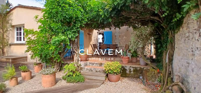 Maison - 320 m² - 12 pièces