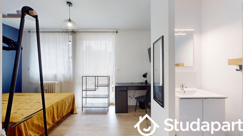 Chambre - 13 m² - 1 pièce