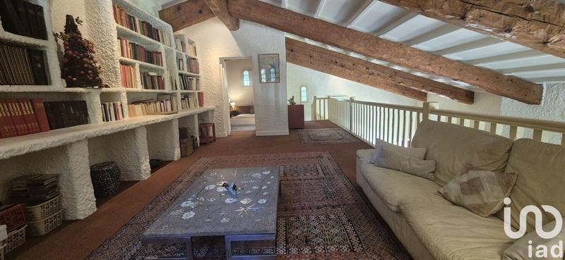 Maison - 240 m² - 7 pièces