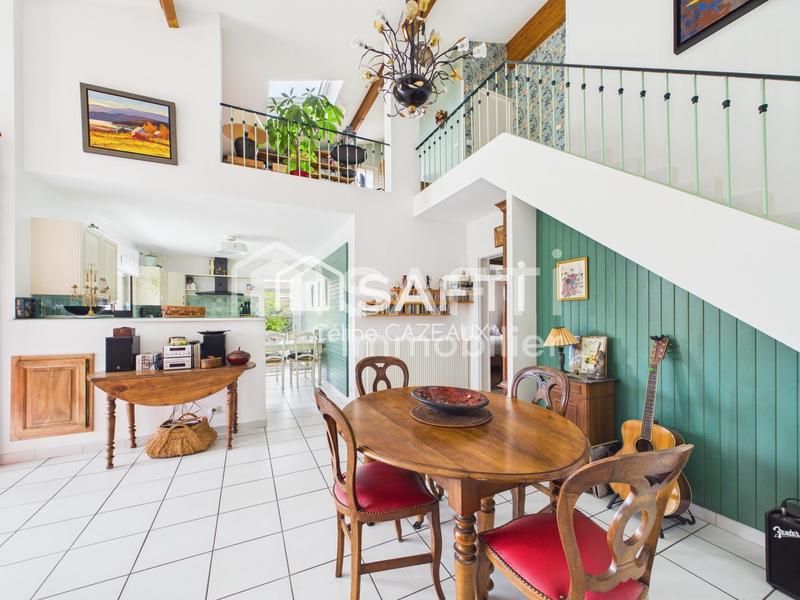 Maison - 152 m² - 6 pièces