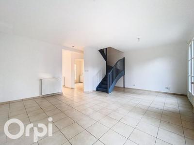 Maison - 86 m² - 4 pièces