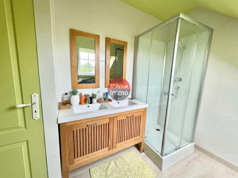 Maison - 137 m² - 7 pièces