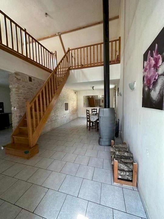 Maison de village - 180 m² - 9 pièces