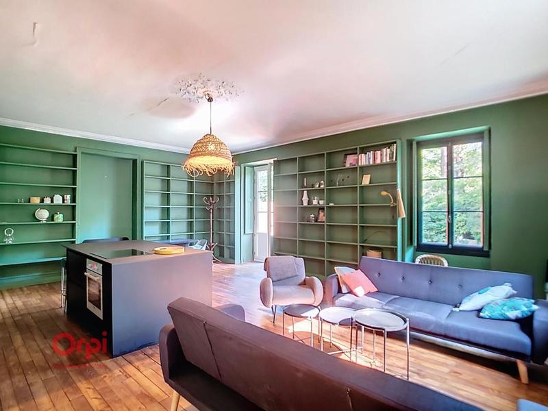 Appartement - 93 m² - 3 pièces