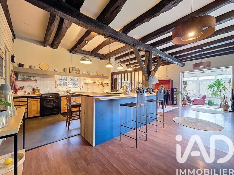 Maison - 368 m² - 10 pièces