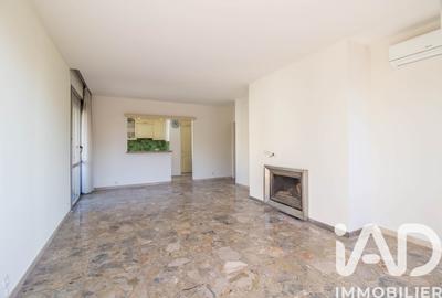 Appartement - 77 m² - 3 pièces