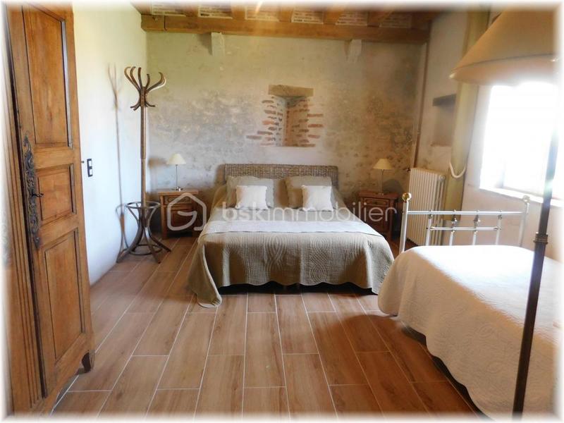 Corps de ferme - 437 m² - 16 pièces