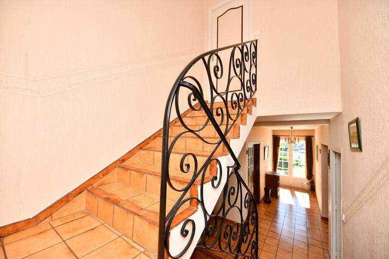 Maison - 177 m² - 6 pièces