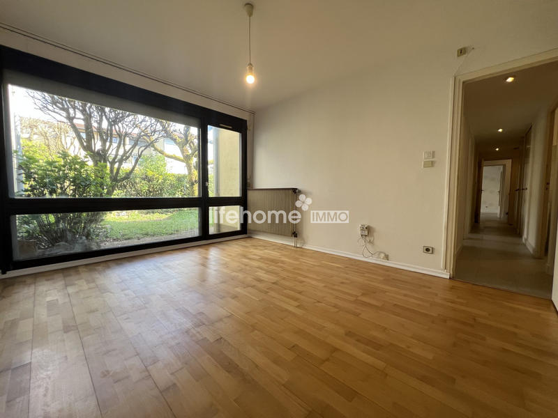 Appartement - 93 m² - 4 pièces