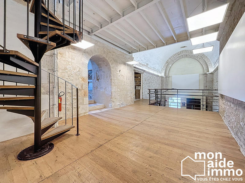 Maison - 180 m² - 4 pièces