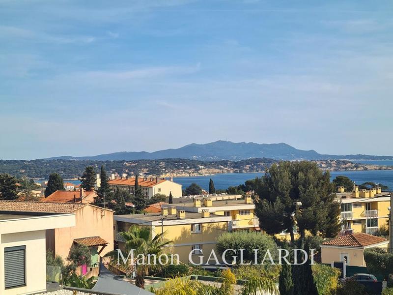 Maison - 137 m² - 5 pièces