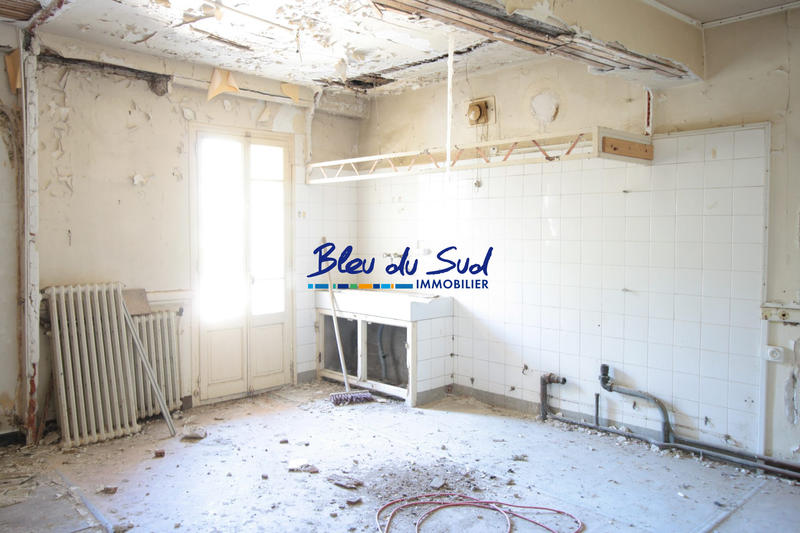 Maison traditionnelle - 300 m² - 6 pièces