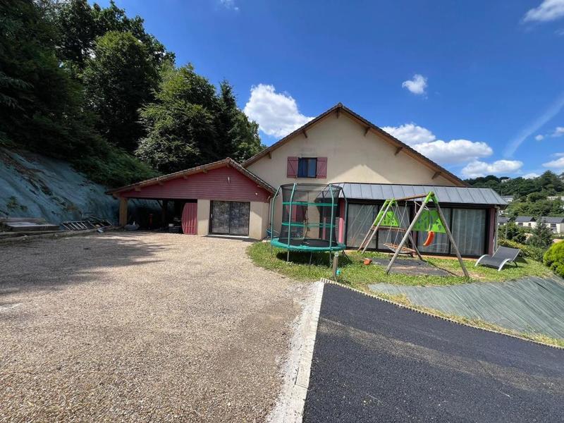 Maison - 167 m² - 6 pièces