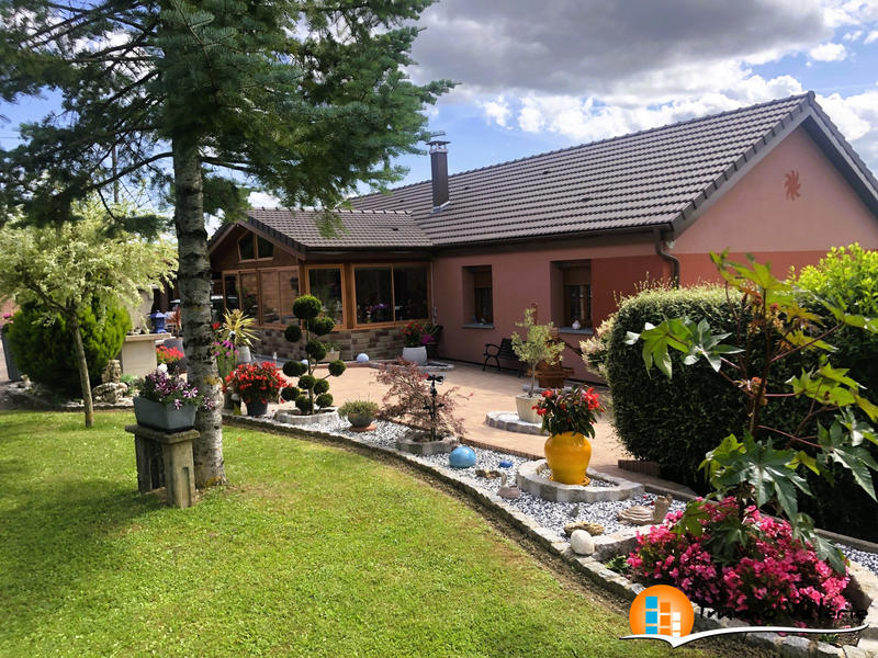 Villa - 280 m² - 10 pièces