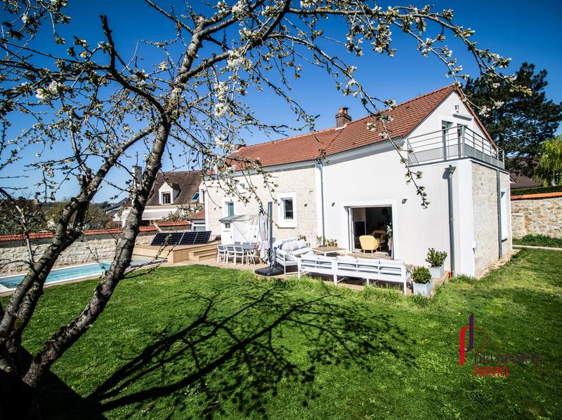 Maison - 173 m² - 8 pièces