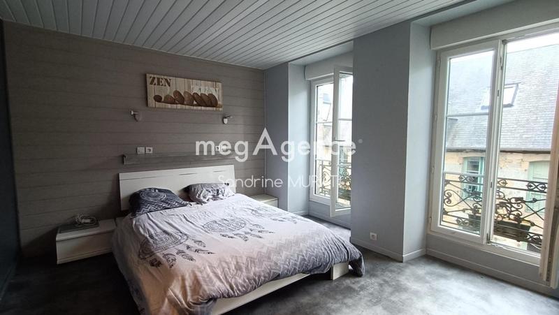 Maison - 228 m² - 7 pièces