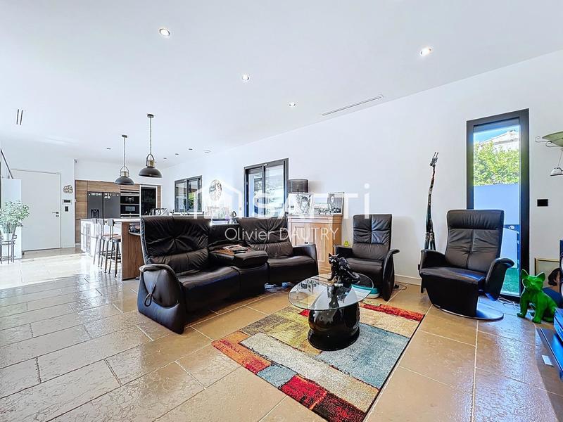 Maison - 103 m² - 4 pièces