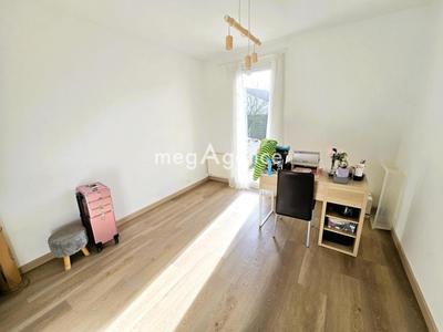 Maison - 104 m² - 5 pièces