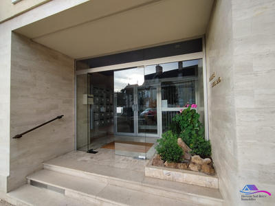 Appartement - 80 m² - 3 pièces