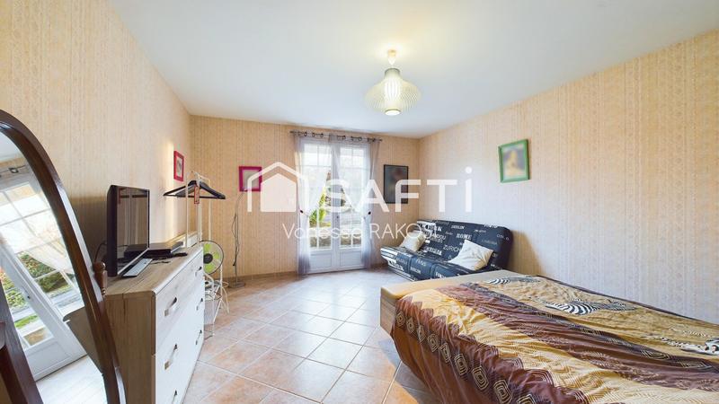 Maison - 360 m² - 8 pièces