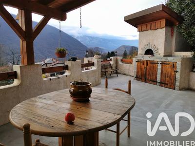 Maison - 81 m² - 5 pièces