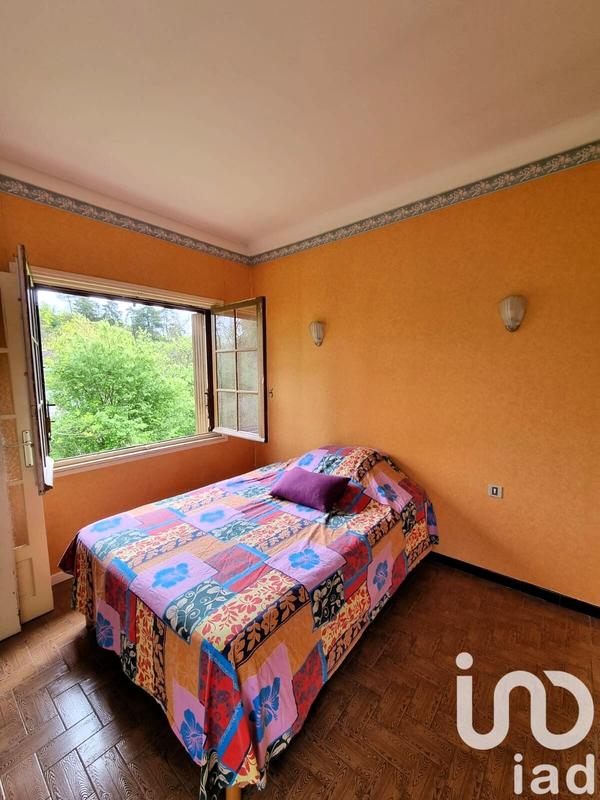 Maison - 275 m² - 10 pièces