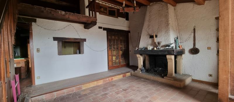Maison - 260 m² - 3 pièces
