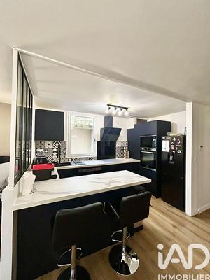 Appartement - 81 m² - 4 pièces