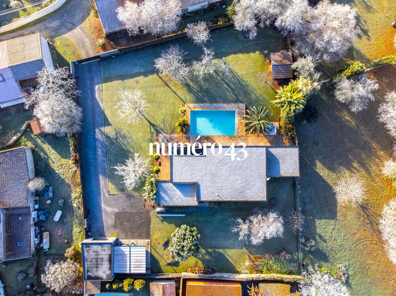 Maison contemporaine - 152 m² - 6 pièces