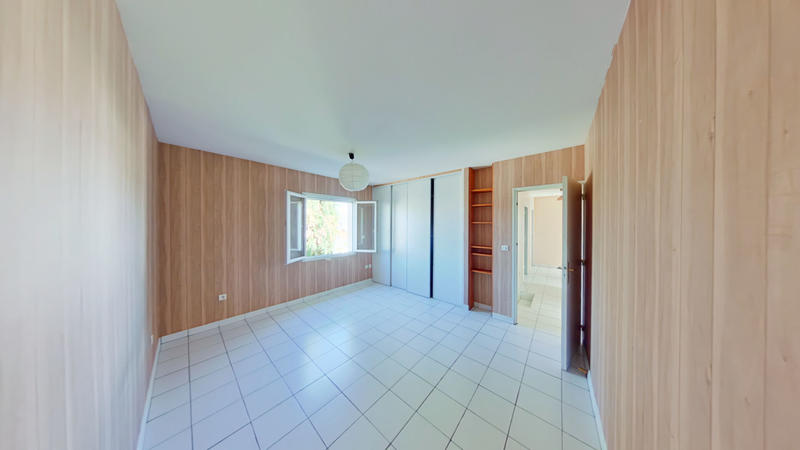 Maison - 179 m² - 7 pièces