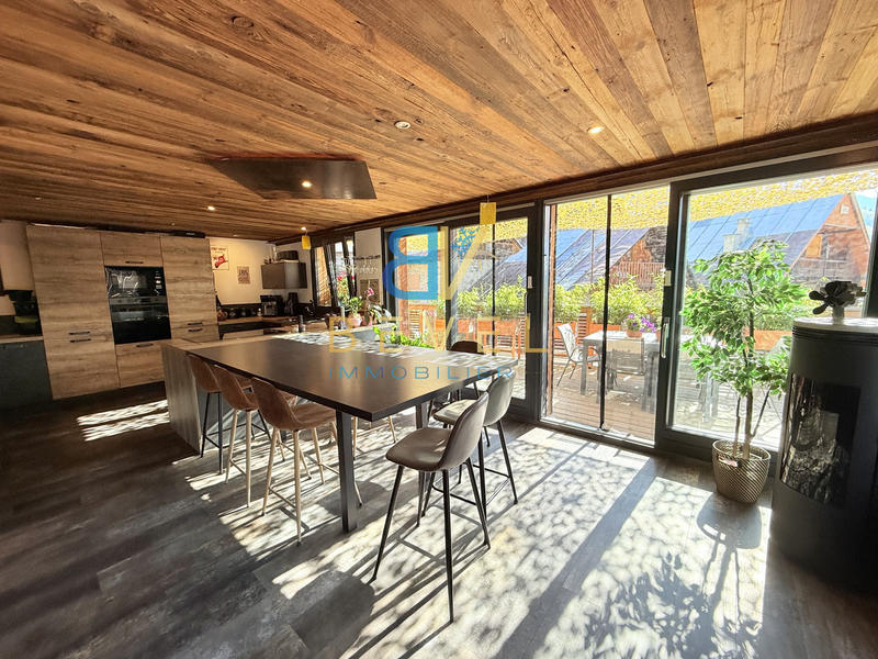 Châlet - 160 m² - 8 pièces