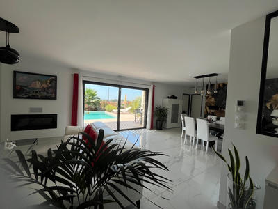 Villa - 141 m² - 7 pièces