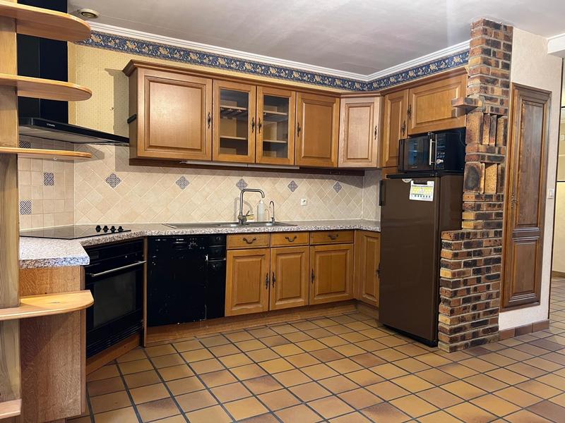 Maison - 130 m² - 7 pièces