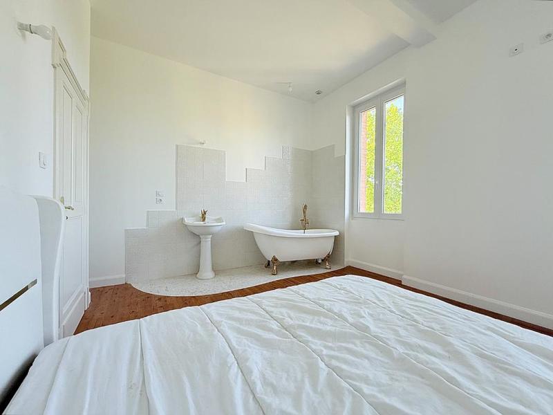 Manoir - 448 m² - 12 pièces