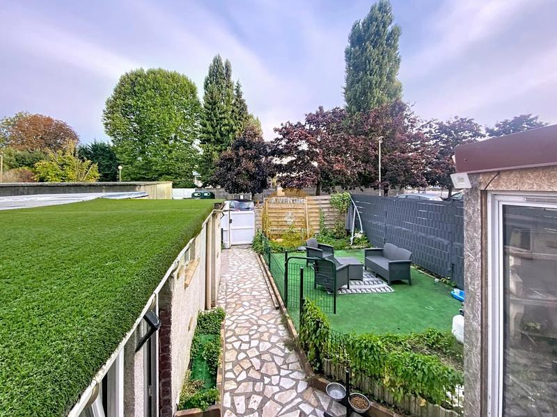 Maison - 74 m² - 5 pièces