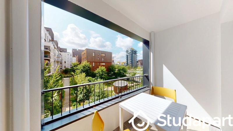 Chambre - 14 m² - 1 pièce