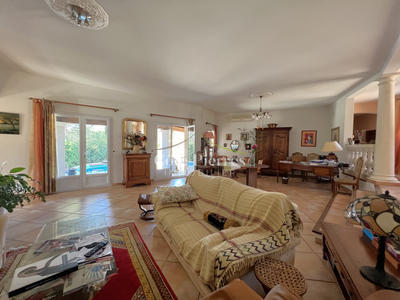 Villa - 164 m² - 4 pièces