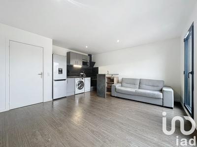 Studio - 30 m² - 1 pièce