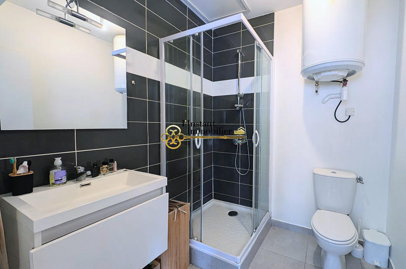 Immeuble - 133 m² - 7 pièces