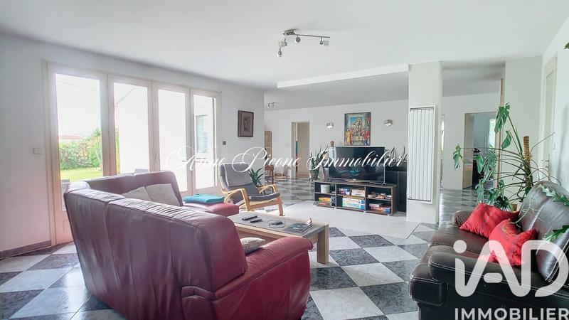 Maison - 158 m² - 5 pièces