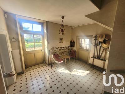 Maison - 240 m² - 8 pièces