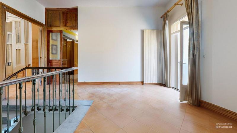 Maison - 235 m² - 5 pièces