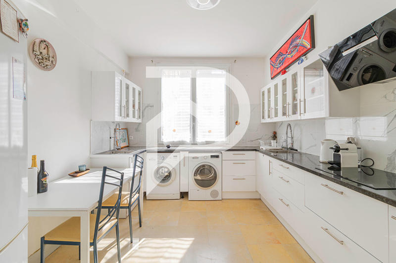 Appartement - 180 m² - 5 pièces