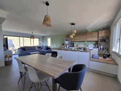 Maison - 110 m² - 4 pièces