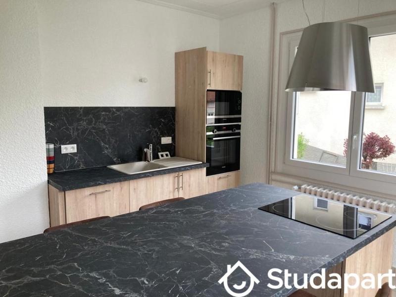 Chambre - 9 m² - 1 pièce