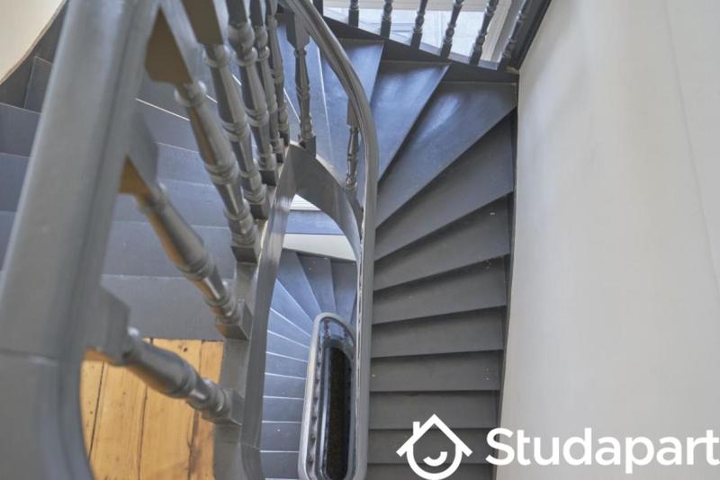 Chambre - 9 m² - 1 pièce