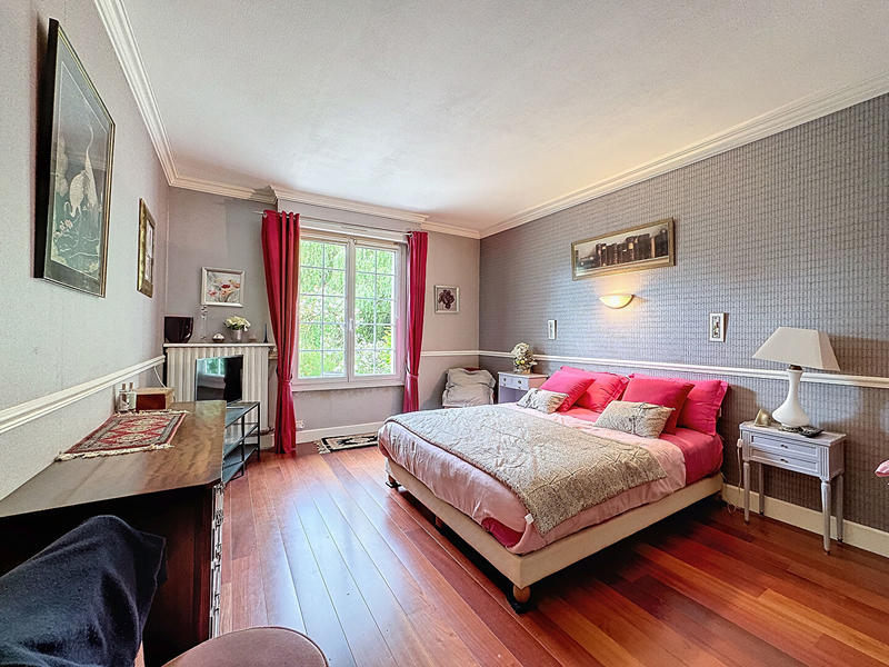 Maison - 145 m² - 7 pièces